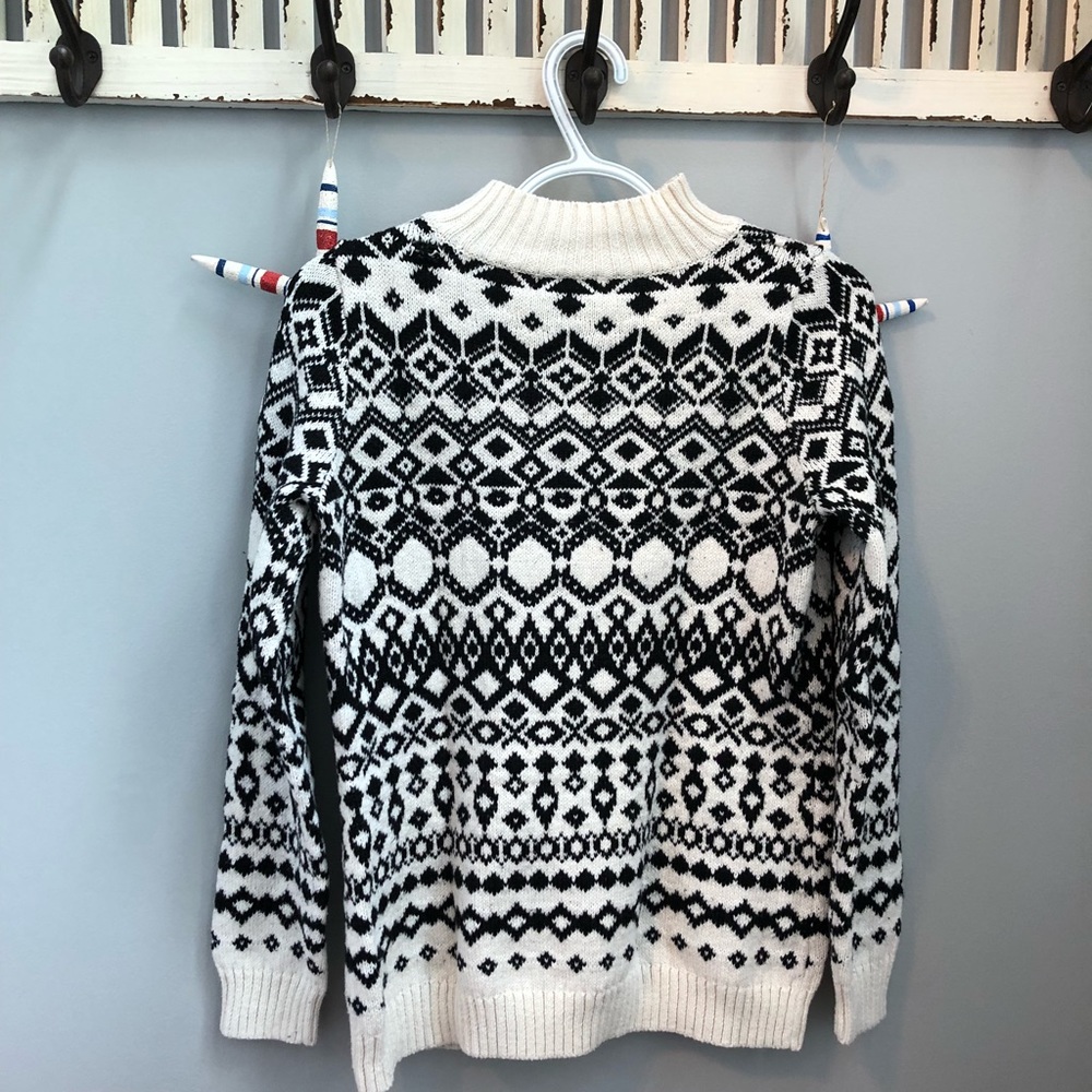 Old navy sweater